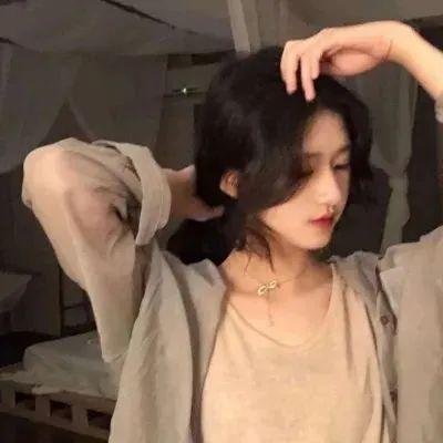 美女与纯情男